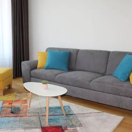 Castle View And Skyline View, Sky Park Apartamento Bratislava