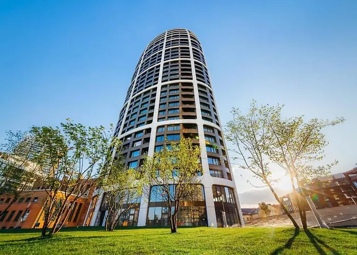 Castle View And Skyline View, Sky Park 아파트 *